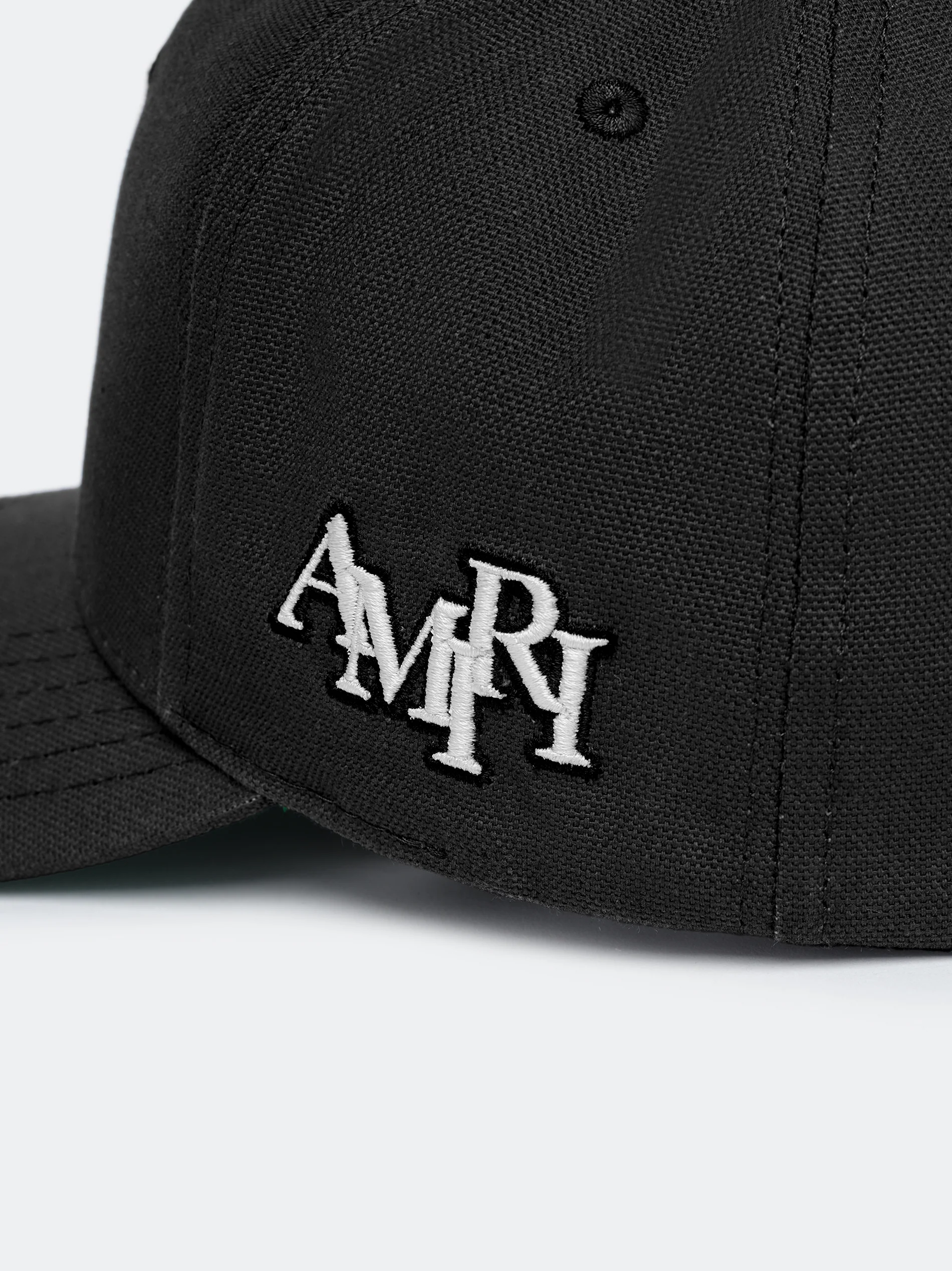 MA STAGGERED AMIRI FULL CANVAS HAT - Black Off White