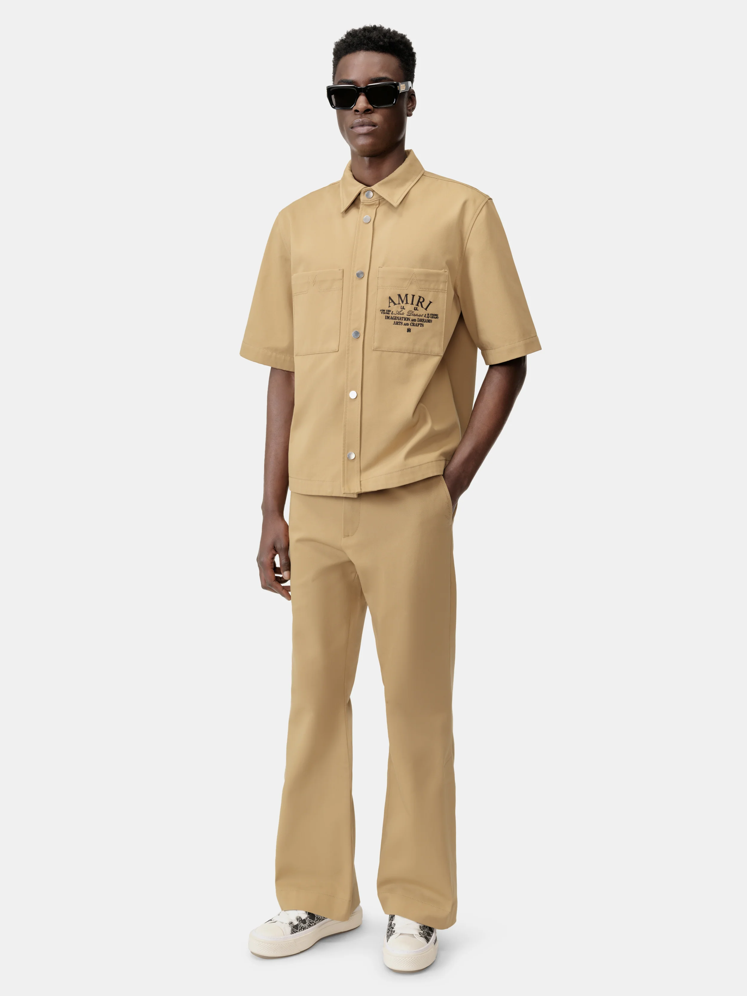 2148-chino-kick-flare-sepia-tint-2.webp CHINO KICK FLARE - SEPIA TINT