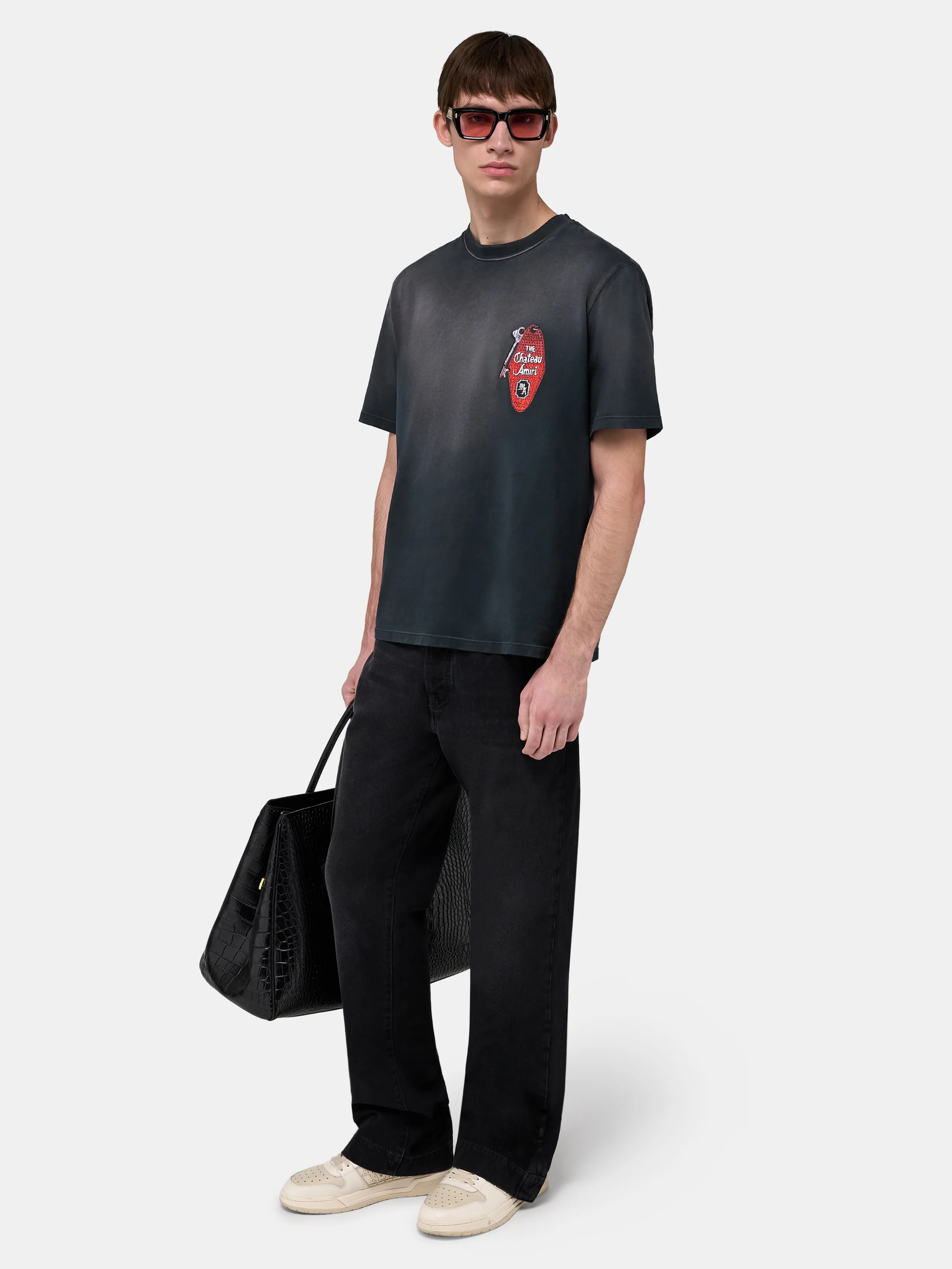 CHATEAU KEYS TEE - Black