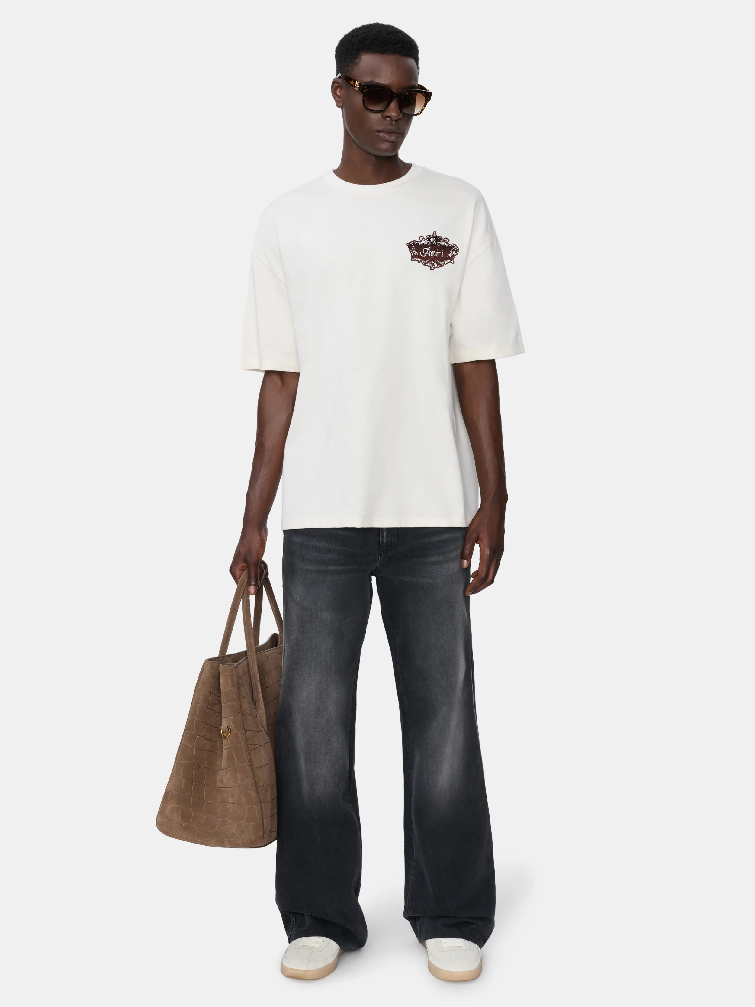 3367-chateau-crest-oversized-tee-ivory-2.webp CHATEAU CREST OVERSIZED TEE - Ivory