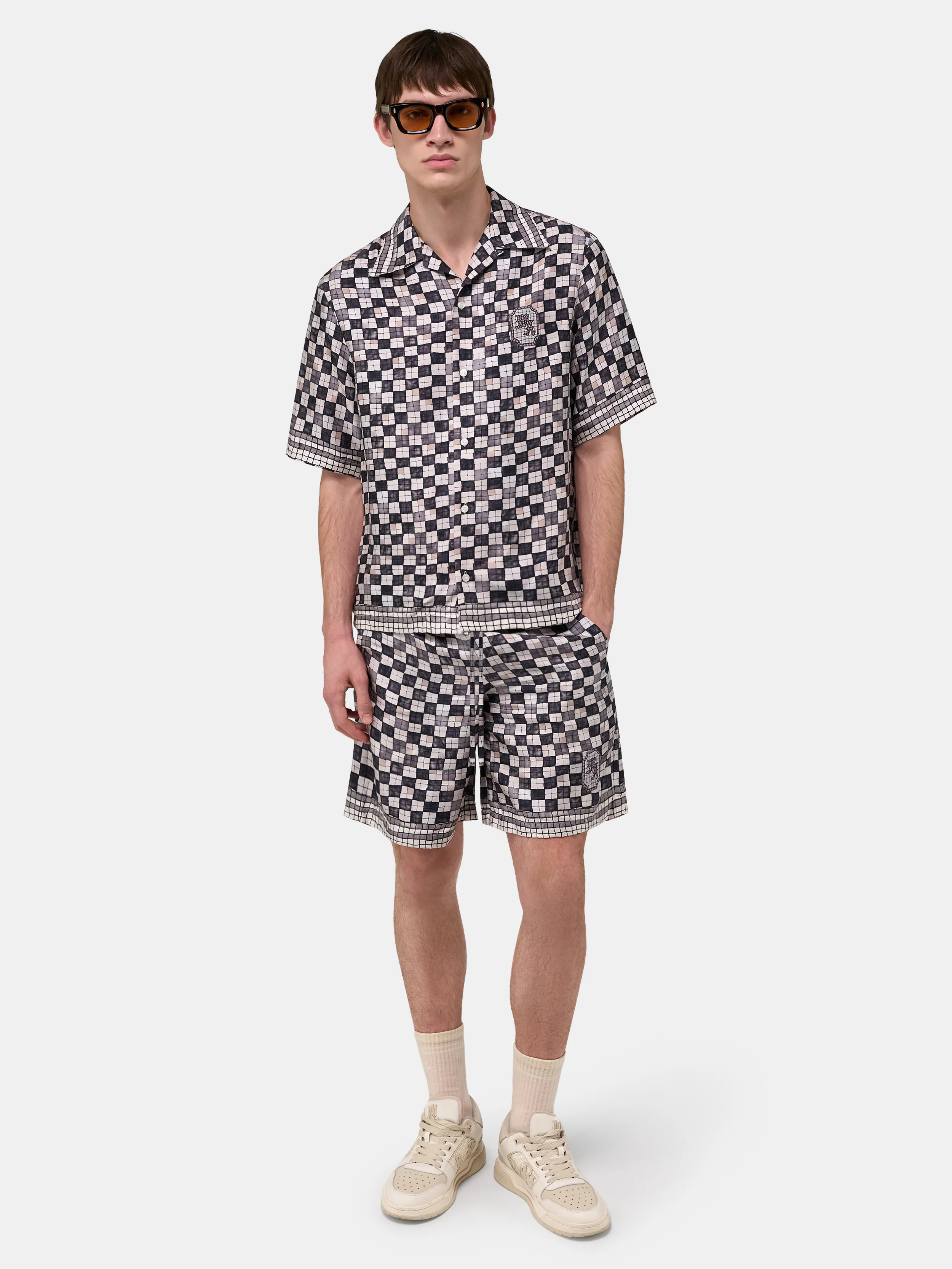 3559-ma-checkered-short-taupe-2.webp MA CHECKERED SHORT - Taupe