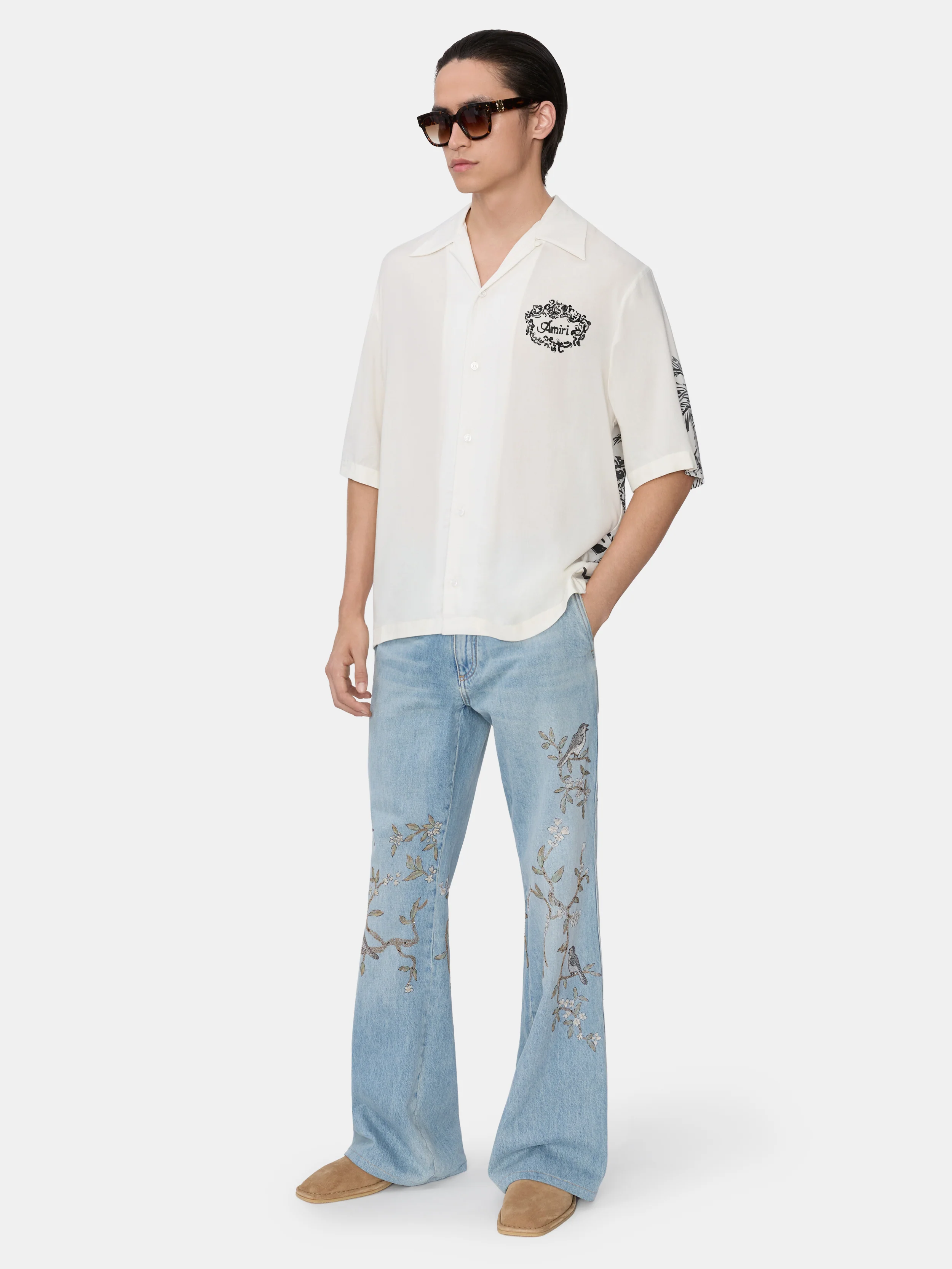 4095-floral-embellished-jean-sunset-blue-3.webp FLORAL EMBELLISHED JEAN - Sunset Blue