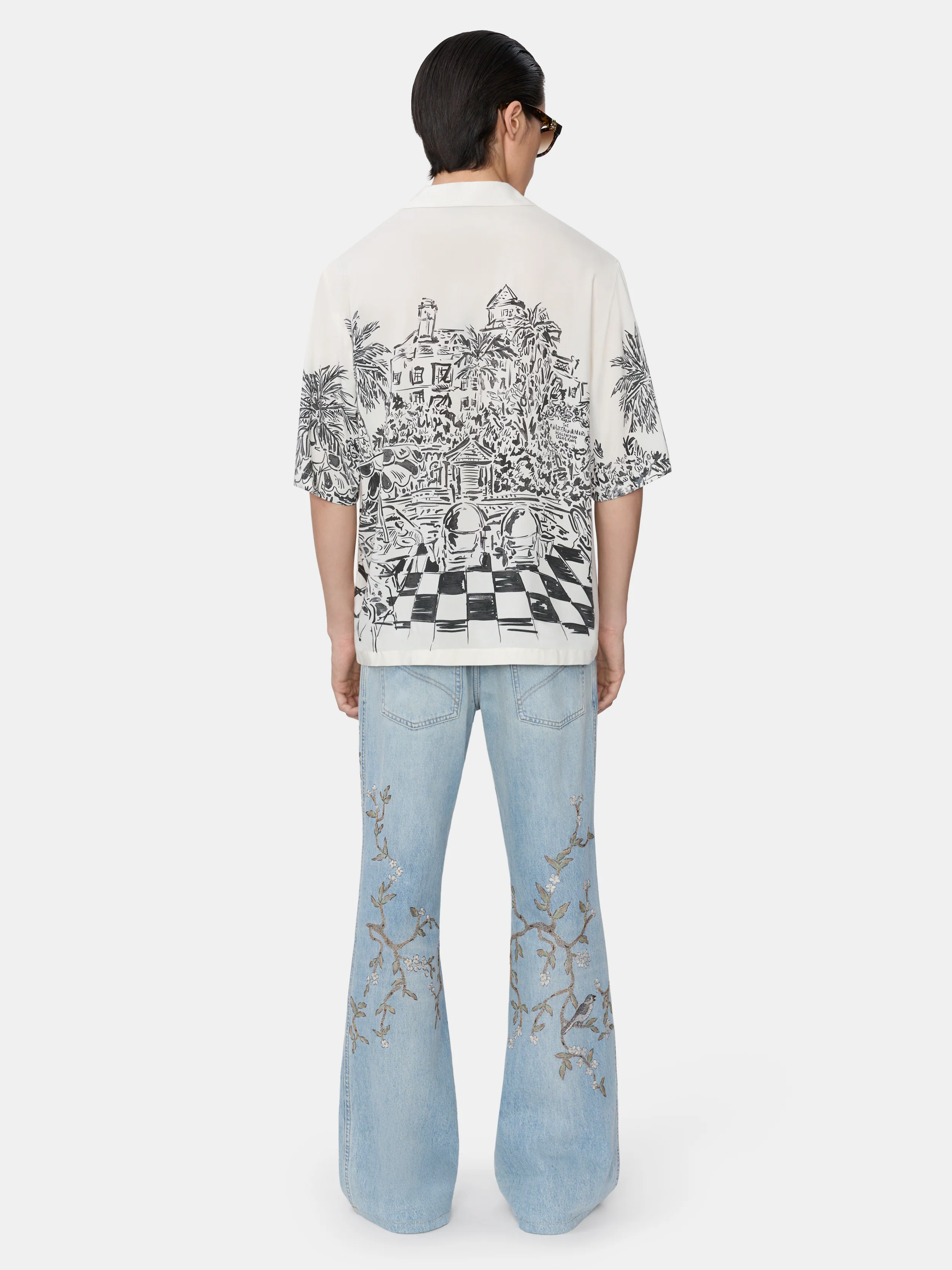 4095-floral-embellished-jean-sunset-blue-4.webp FLORAL EMBELLISHED JEAN - Sunset Blue