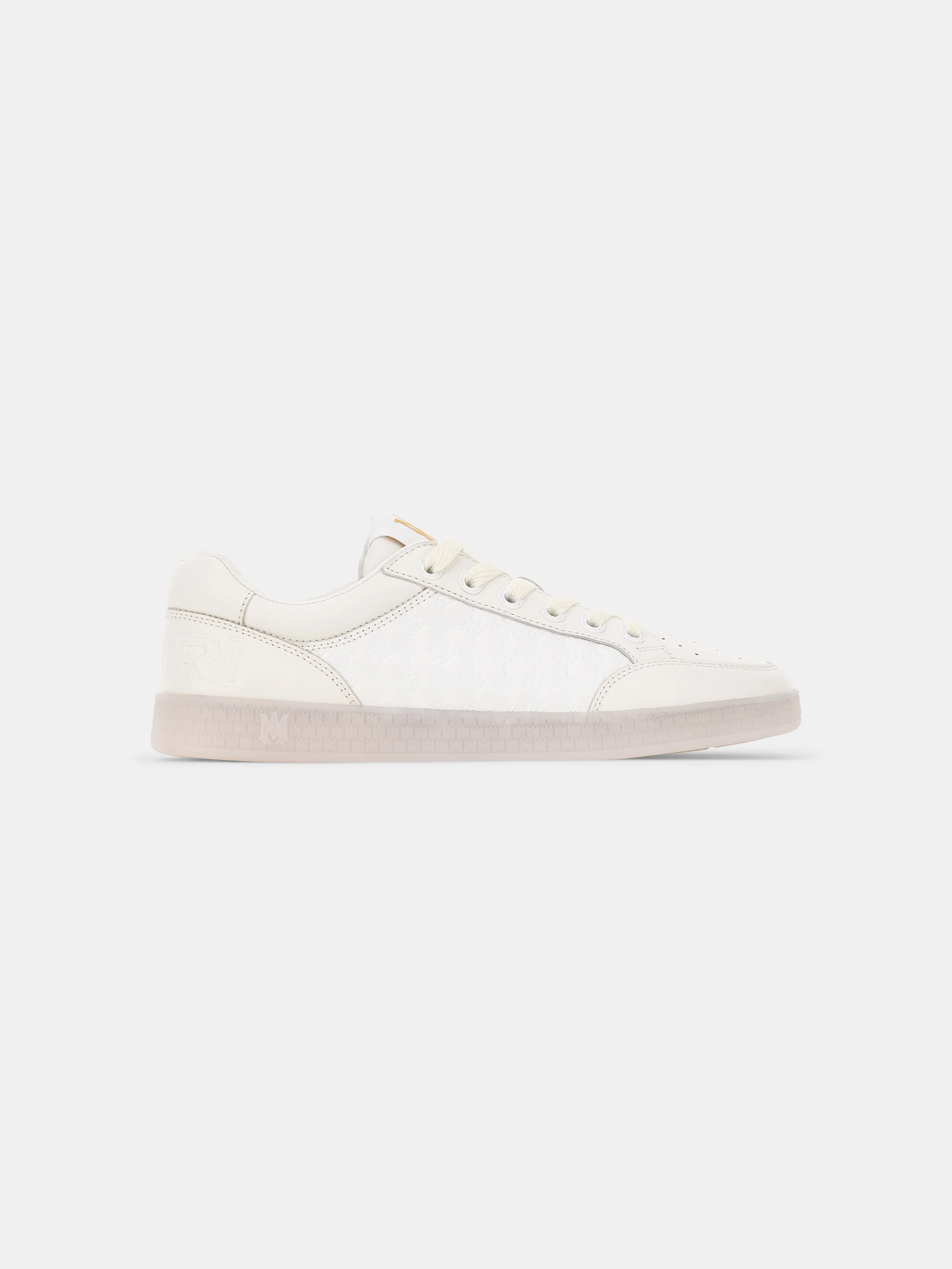 411-blvd-white-1.webp BLVD - White