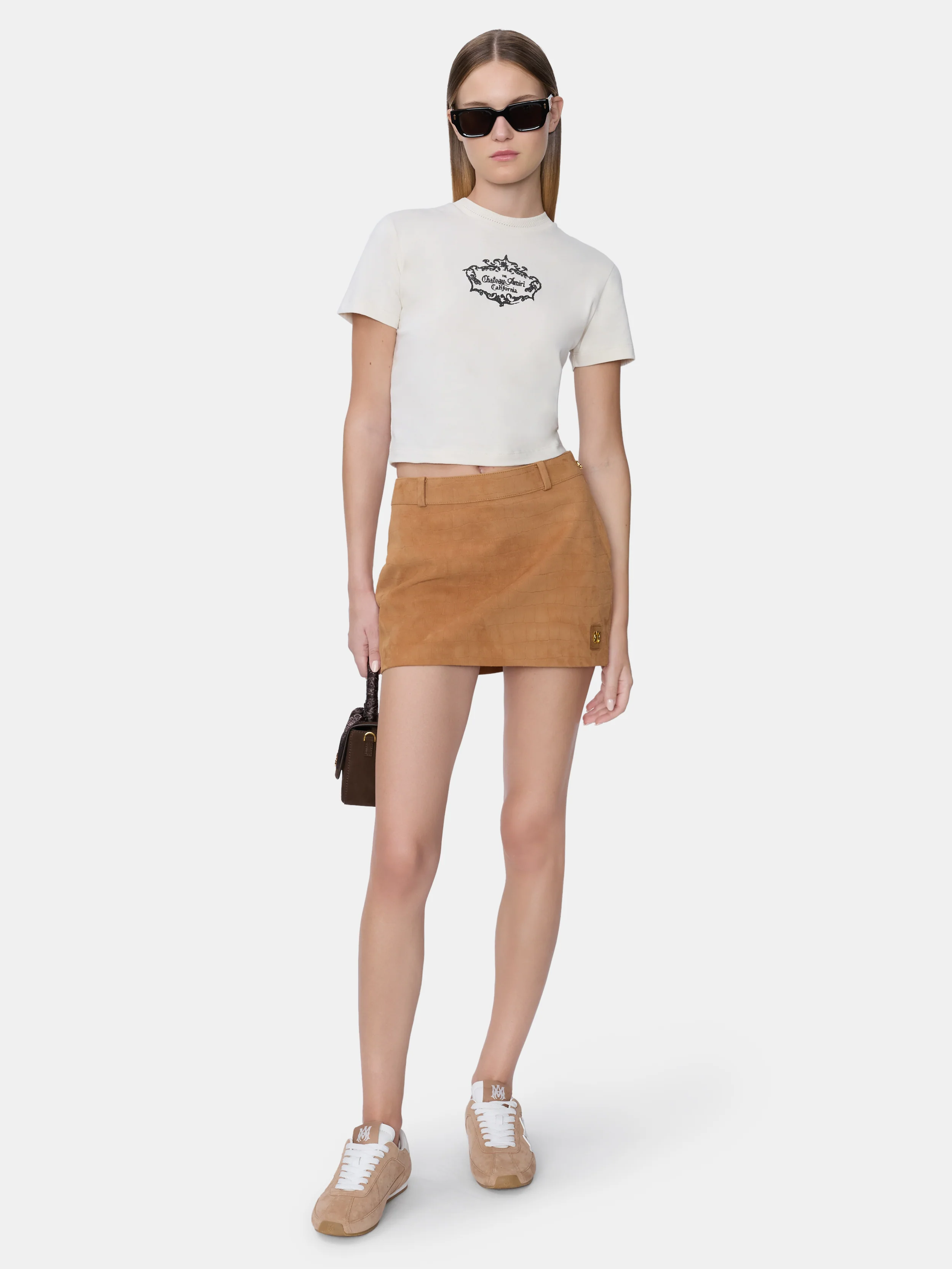 5100-women-women-s-chateau-crest-baby-tee-alabaster-2.webp WOMEN - WOMEN'S CHATEAU CREST BABY TEE - Alabaster