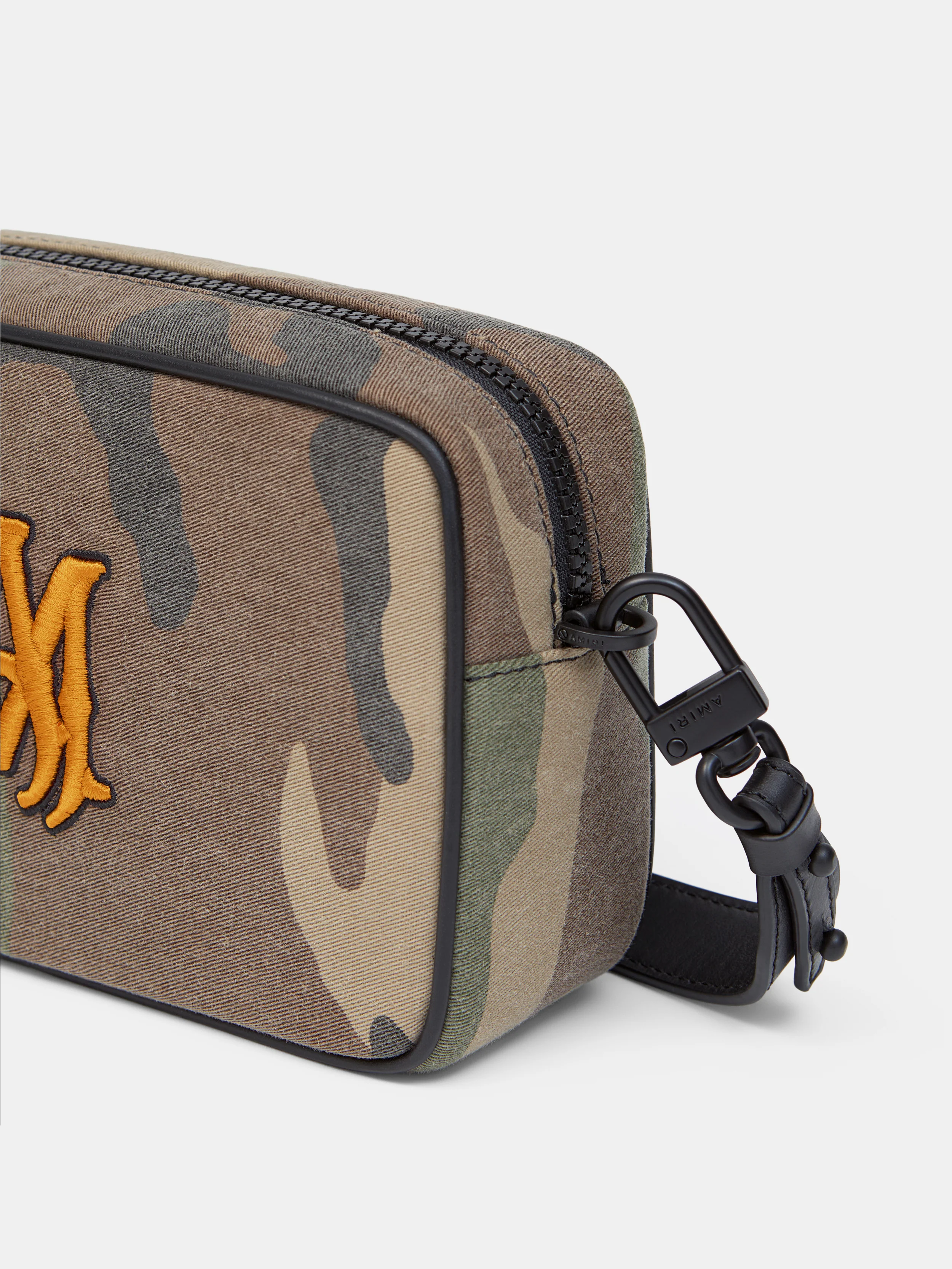 MA CAMO CAMERA CASE - Camo