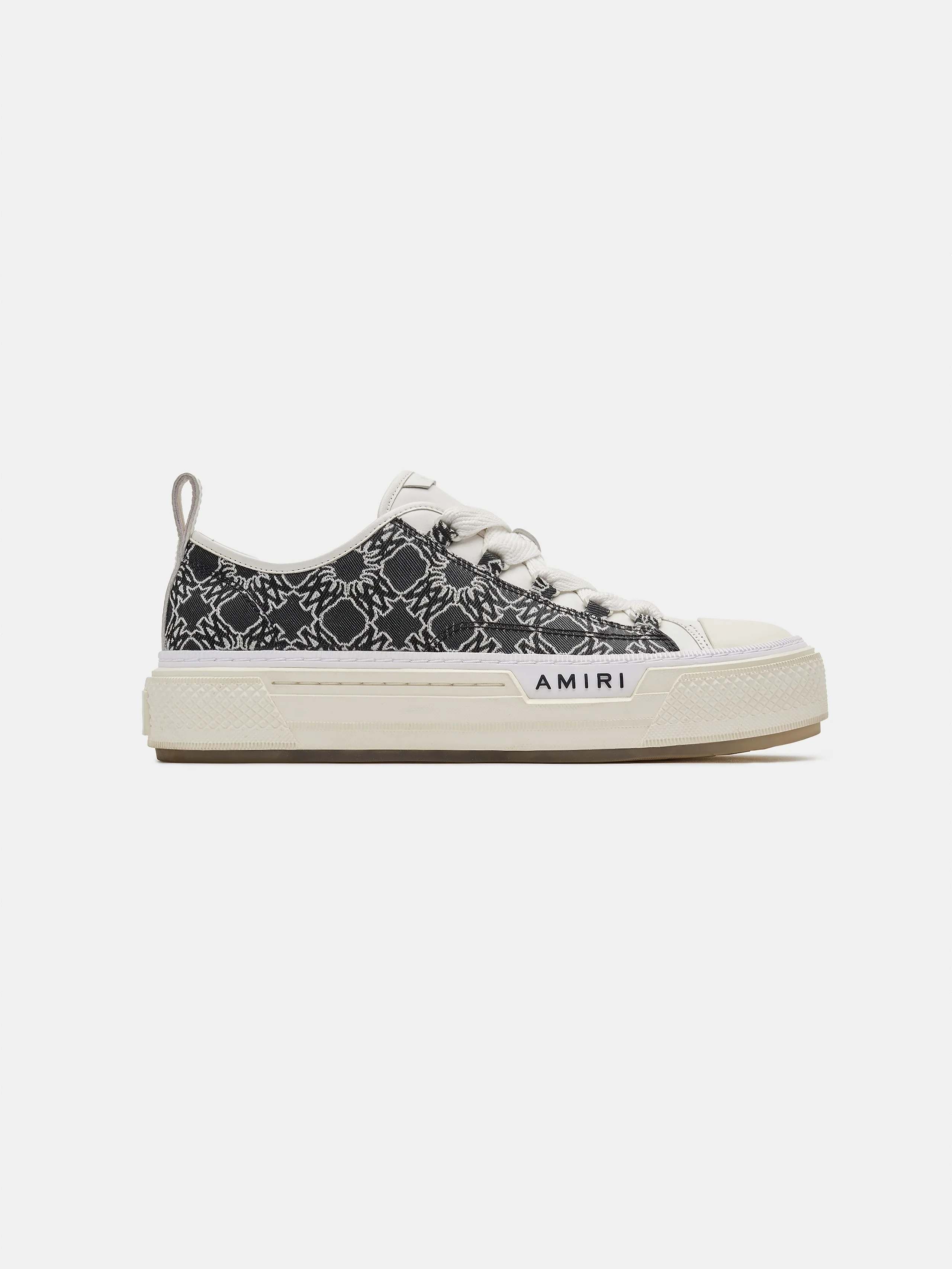 6405-ma-quad-court-low-black-1.webp MA QUAD COURT LOW - Black