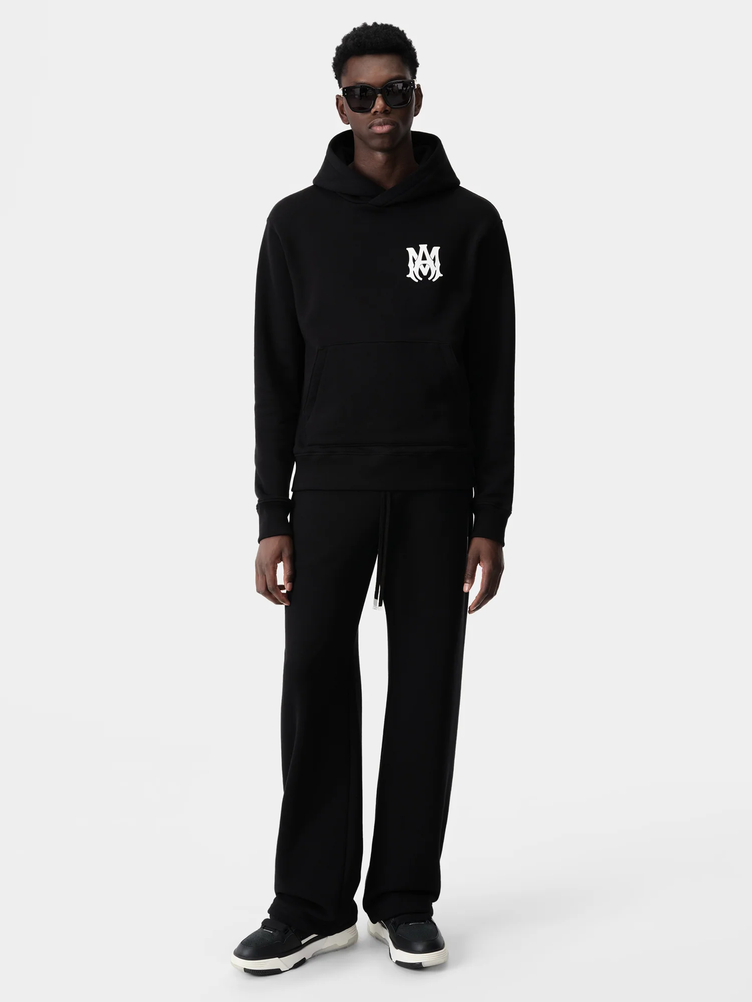 7901-ma-core-logo-hoodie-black-2.webp MA CORE LOGO HOODIE - Black