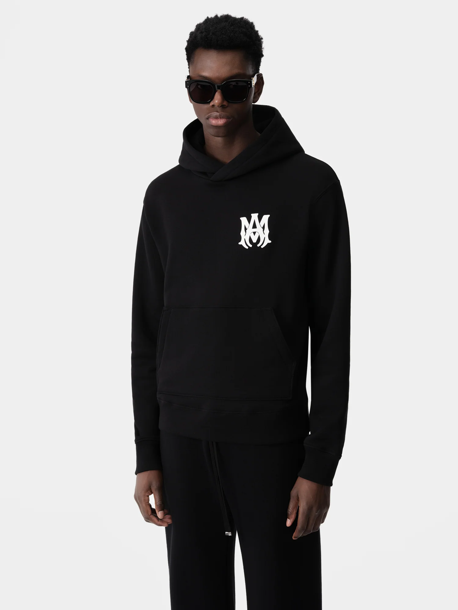 7901-ma-core-logo-hoodie-black-3.webp MA CORE LOGO HOODIE - Black