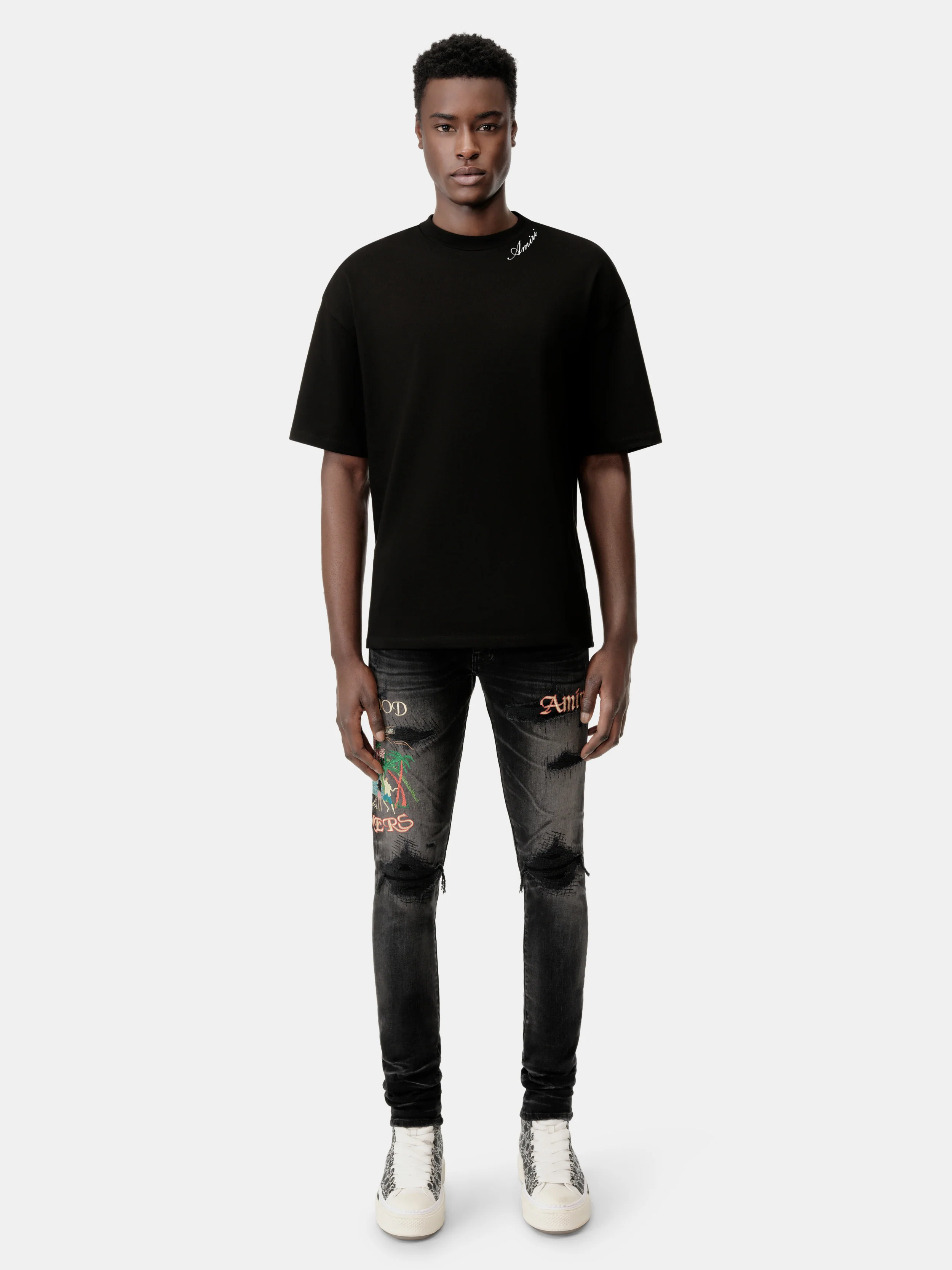91-amiri-script-tee-black-2.webp AMIRI SCRIPT TEE - Black